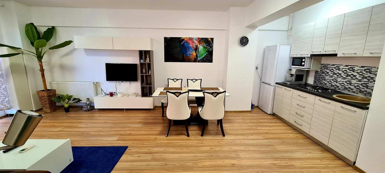 Apartament Central Lac Siutghiol 2 Apartment